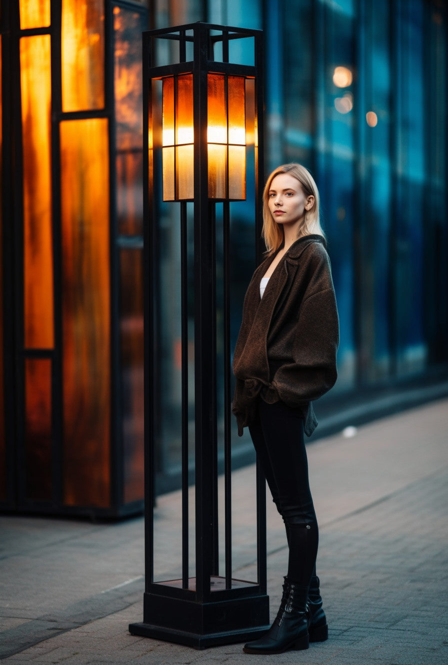 "Czcibor" - Latarnia z witrażem na wymiar. Kowalstwo artystyczne. LED lampa uliczna ogrodowa